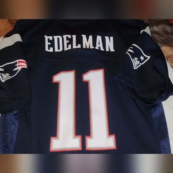NFL New England Patriots Julian Edelman #11 TEAM APPAREL boys Large 14/16 - Picture 3 of 9
